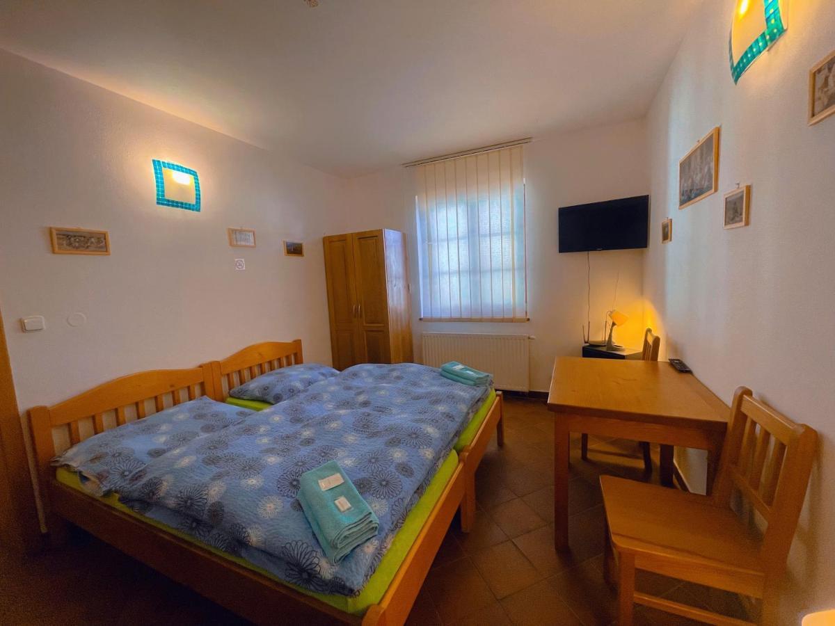 Alva Pension 1 Mikulov Exterior photo