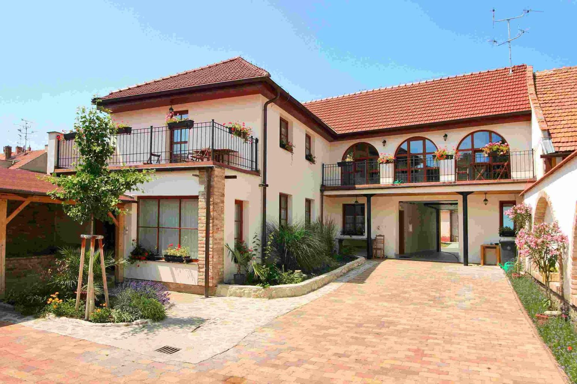 Alva Pension 1 Mikulov Exterior photo